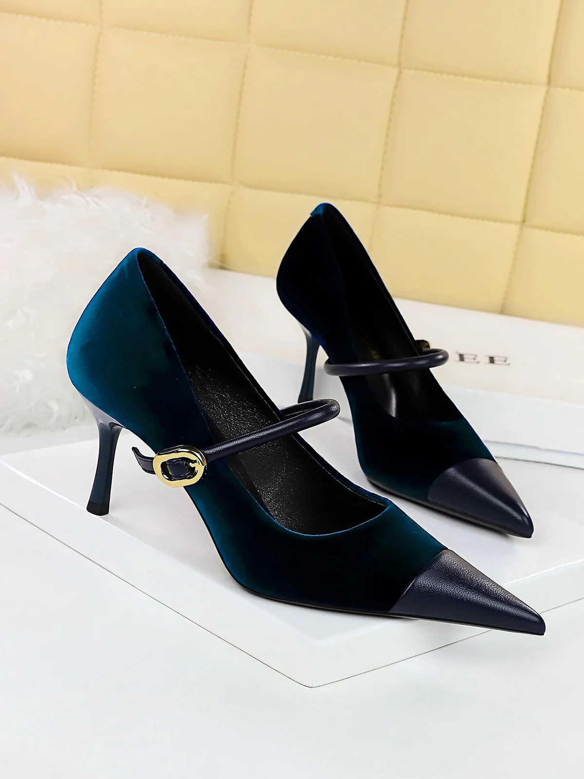 Elegant Samt Paneeliert Verstellbare Schnalle Mary Jane Pumps