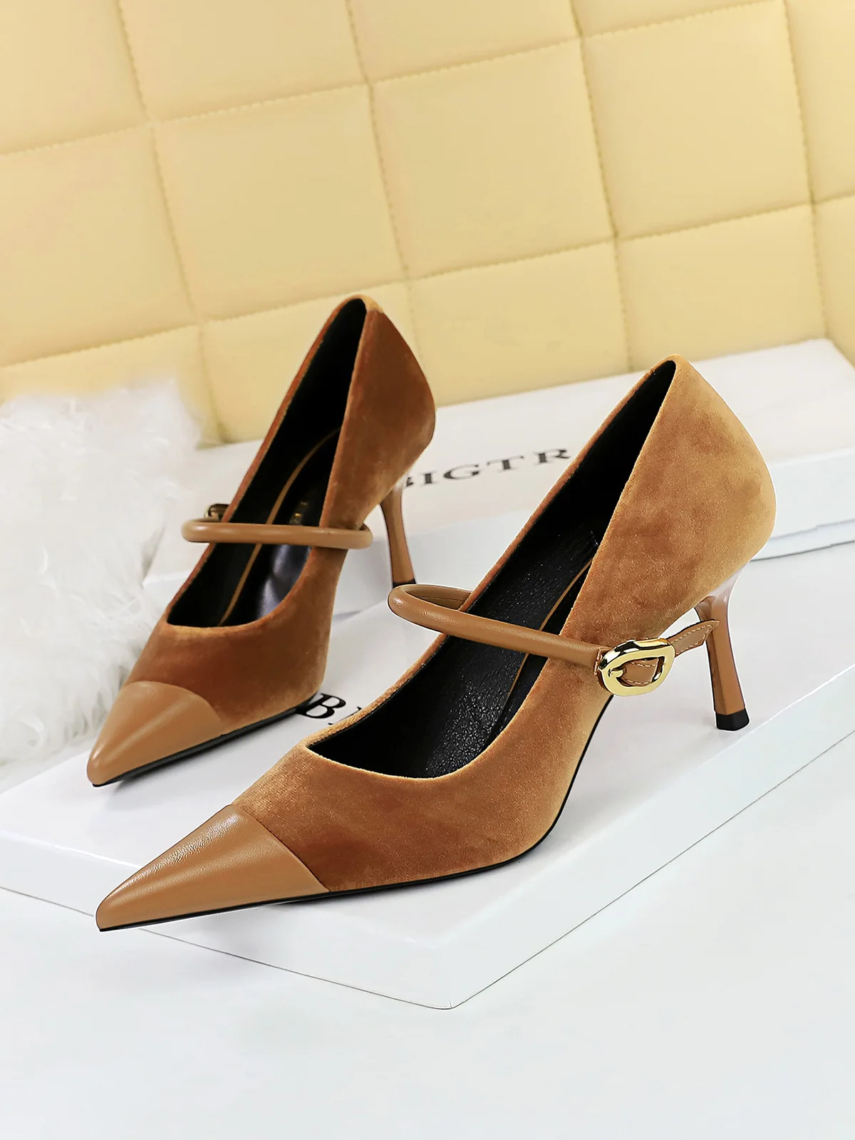 Elegant Samt Paneeliert Verstellbare Schnalle Mary Jane Pumps