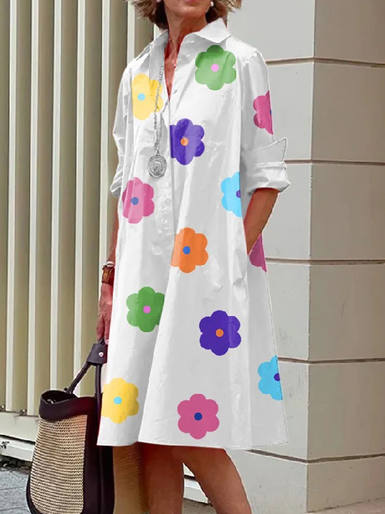 Lockeres urbanes Kleid mit Hemdkragen und Dreiviertel-Blumenmuster